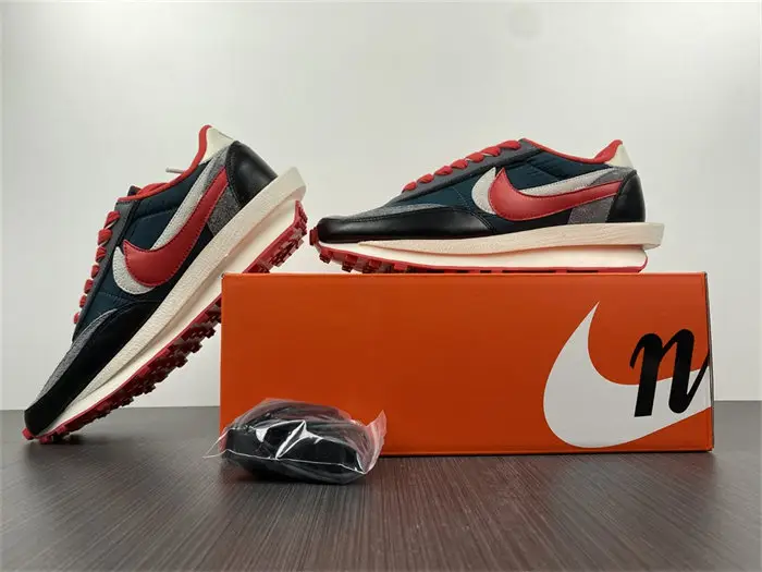 Nike LD Waffle sacai Undercover Midnight Spruce University