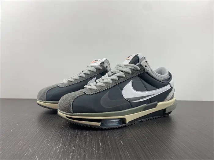 Nike Cortez 4.0 sacai Grey