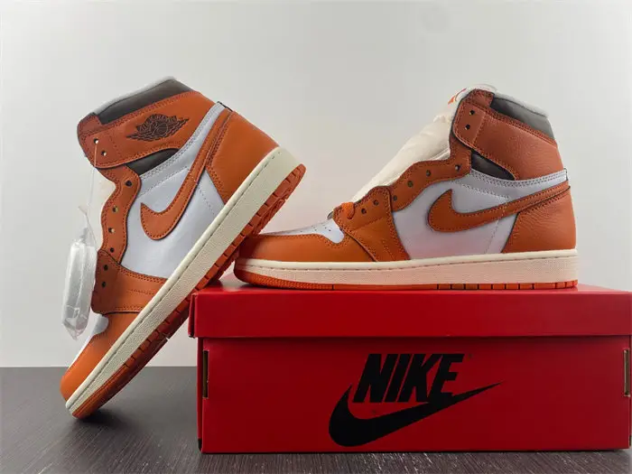 Jordan 1 Retro High OG Starfish 
