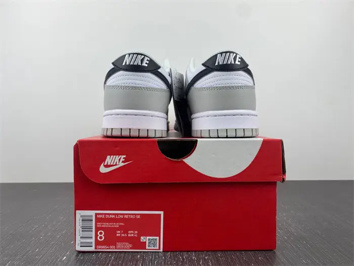 Nike Dunk Low 