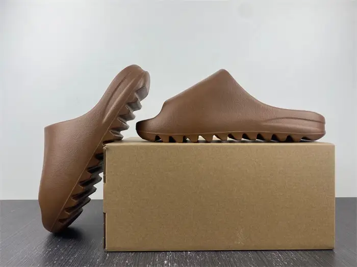 adidas Yeezy Slide Flax