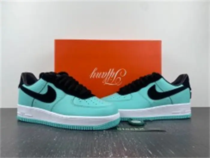Nike Air Force 1 Low Tiffany & Co. 1837 