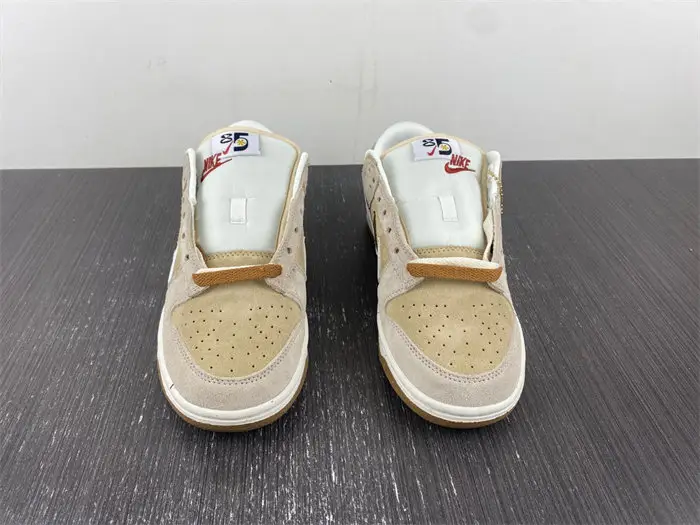 Nike Dunk Low SE 85 
