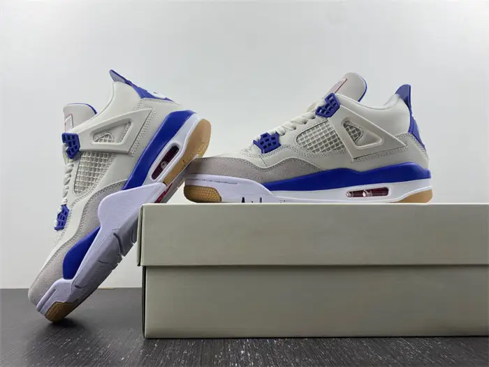 Nike SB x Air Jordan 4
