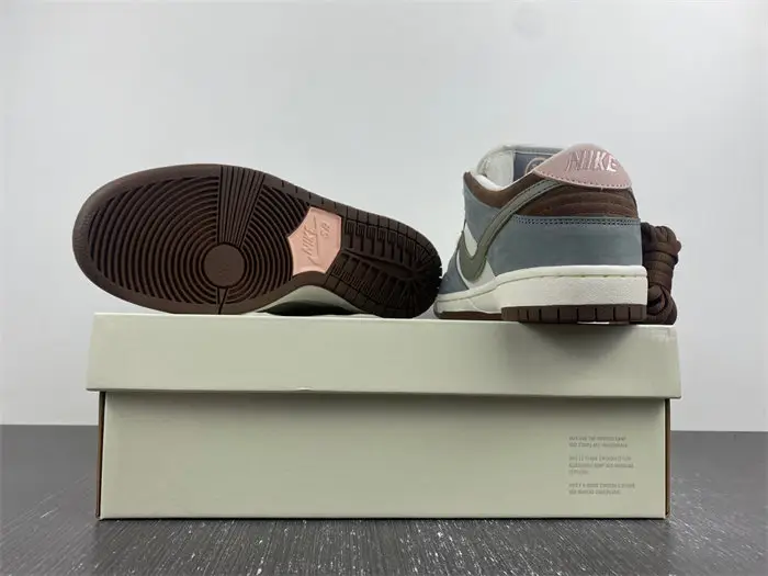 Yuto Horigome x Nike SB Dunk Low 