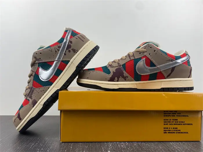Nike SB Dunk Low Freddy Krueger