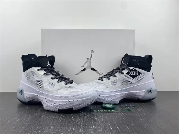 Jordan 37 Oreo