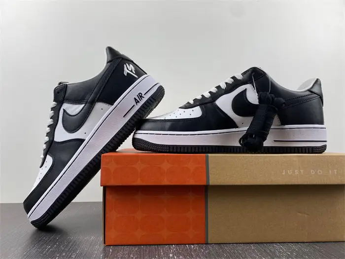 Terror Squad x Nike Air Force 1 Low
