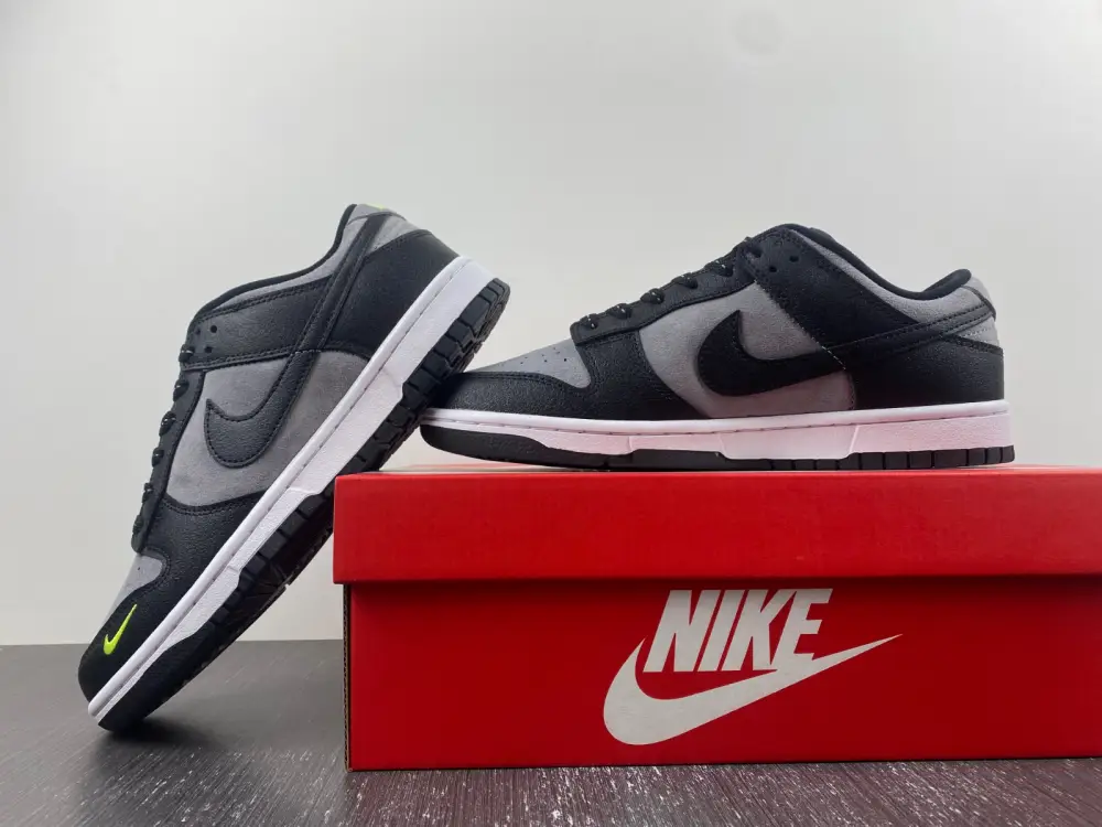 Nike Dunk Low 'Black Grey Green Strike'
