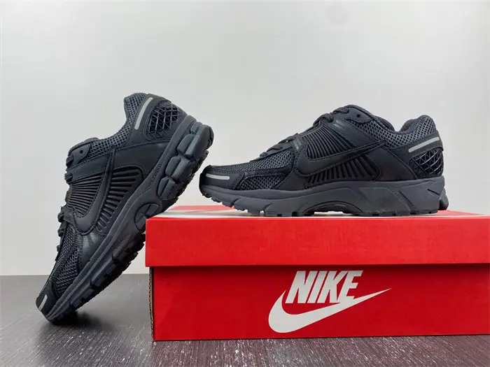 Nike Zoom Vomero 5 SP Anthracite