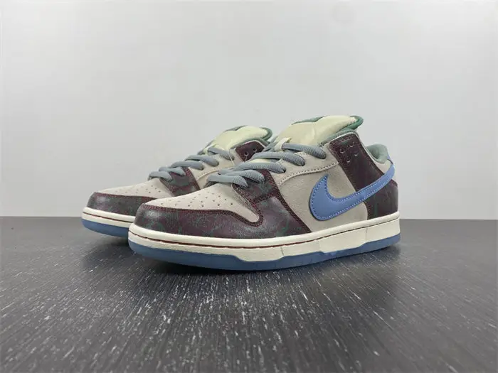 Nike SB Dunk Low Crenshaw Skate Club