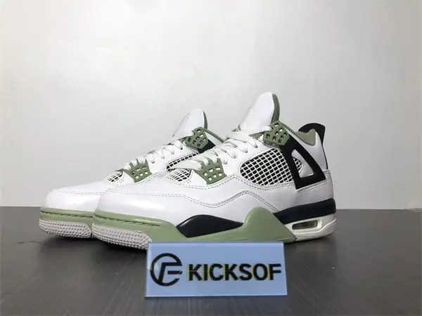 Jordan 4 Retro Seafoam