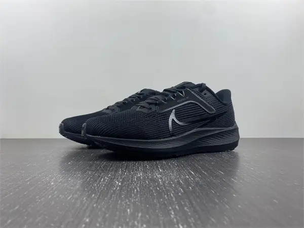 （NIKE）AIR ZOOM