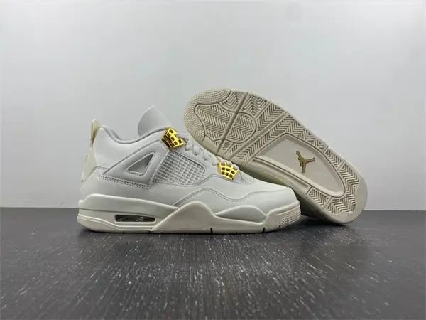 Air Jordan 4 “Metallic Gold” 