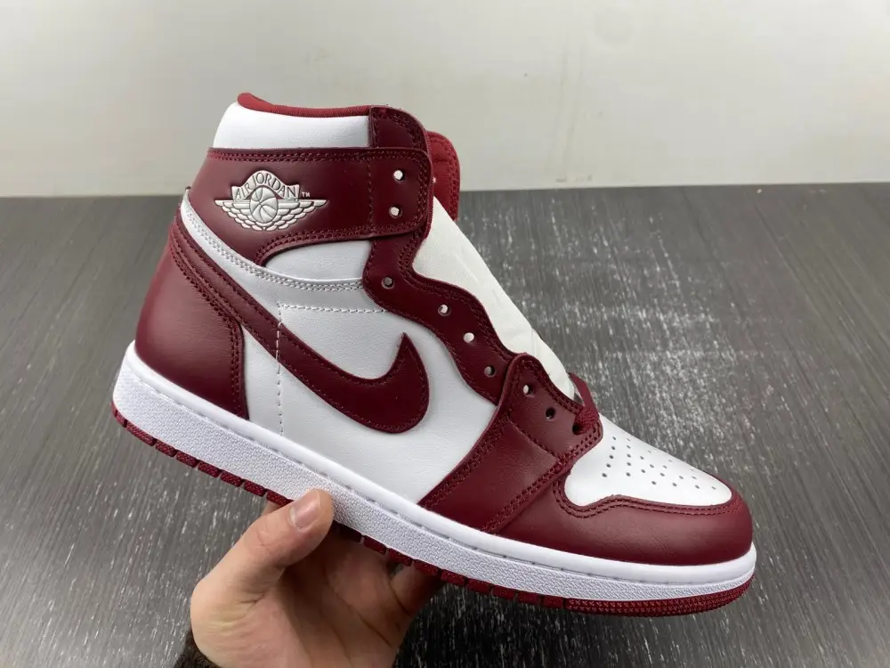 Air Jordan 1 High OG “Team 