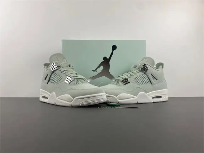 Air Jordan 4 Retro Seafoam Sail 