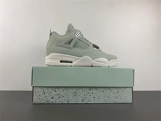 Air Jordan 4 Retro Seafoam Sail 