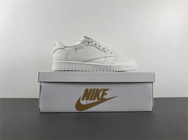 Travis Scott x Air Jordan 1 Low 