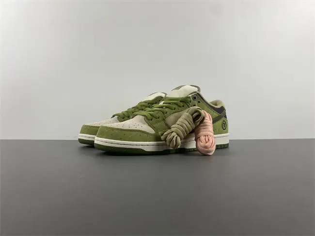 Yuto Horigome x Nike SB Dunk Low 