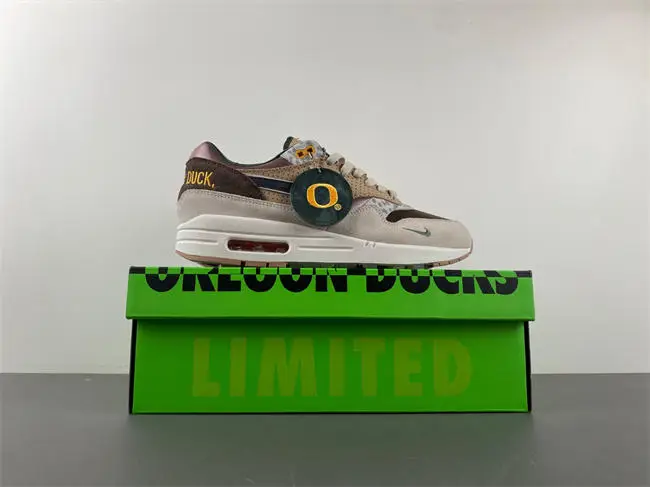 Nike Air Max 1 '87 Premium University of Oregon PE 