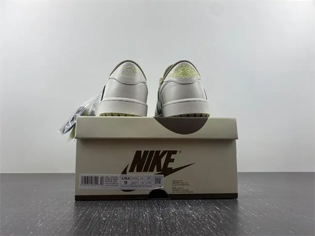 Air Jordan 1 Retro Low Golf Travis Scott Neutral Olive 