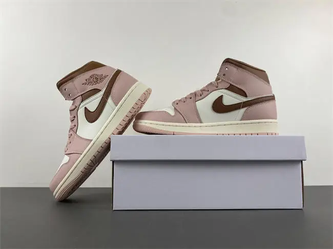 Air Jordan 1 Mid Feasts