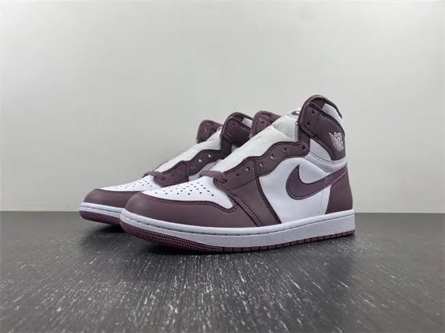 Air Jordan 1 Retro High OG Mauve 