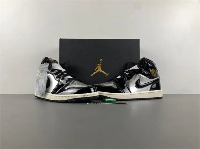 Air Jordan 1 Mid SE Black Metallic Silver Sail Metallic Gold