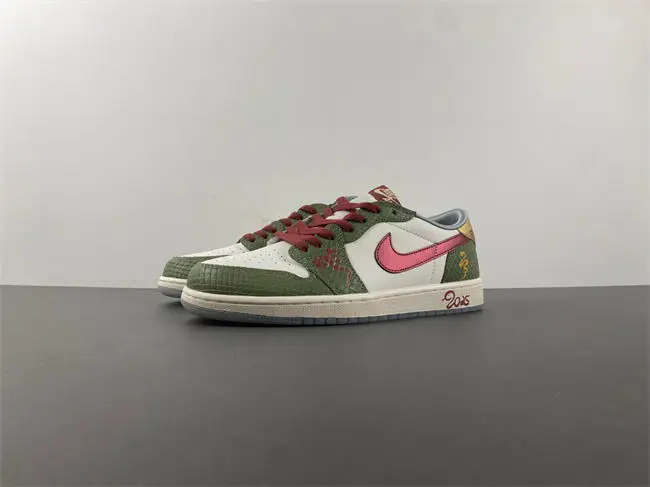 Air Jordan 1 Retro Low OG Year of the Dragon 