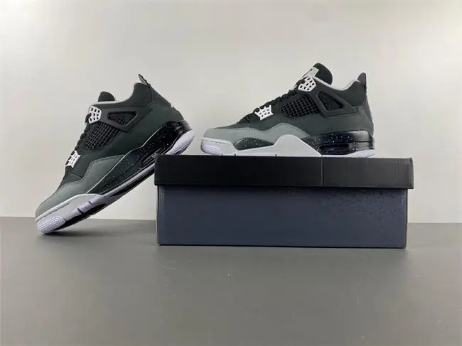 Air Jordan 4 “Fear 