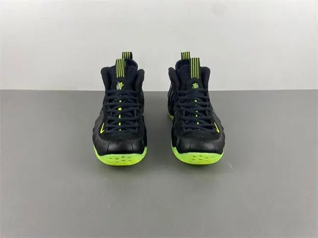 Nike Air Foamposite One “Volt”