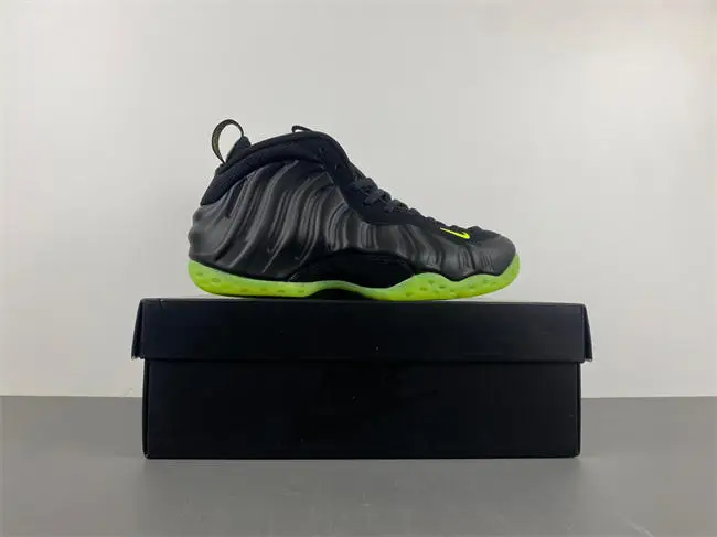 Nike Air Foamposite One “Volt” 