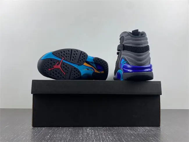 Air Jordan 8 “Aqua” 