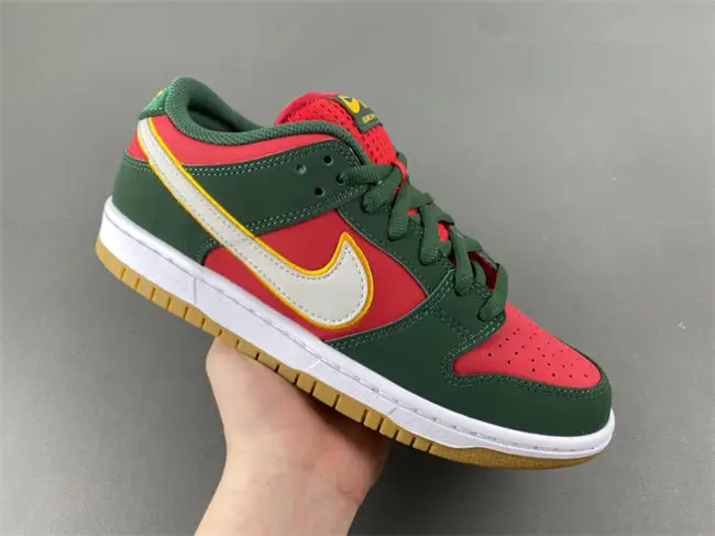 Nike SB Dunk Low PRM “Seattle
