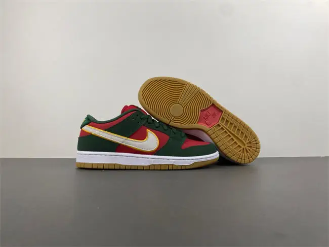 Nike SB Dunk Low PRM “Seattle 