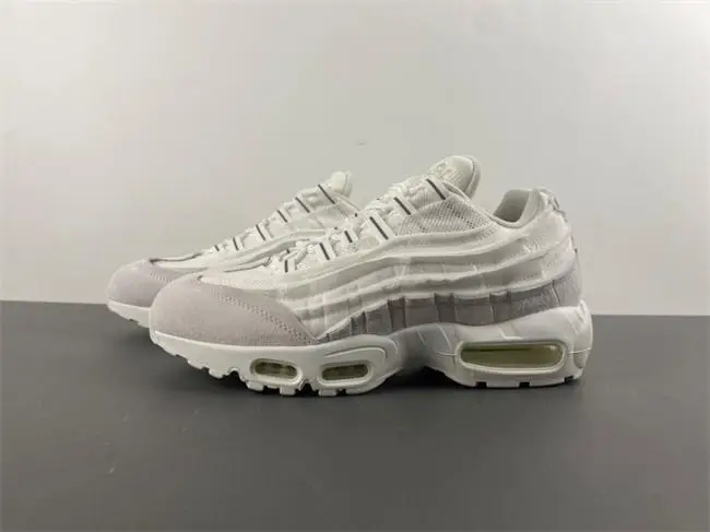 Comme des Garçons x Air Max 95 