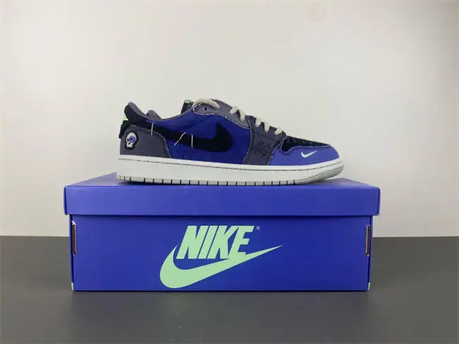 Air Jordan 1 Low OG “Voodoo 