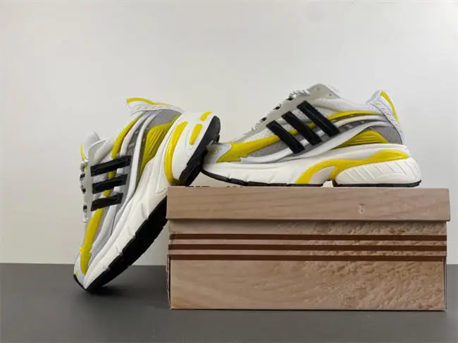 Pharrell x adidas Adista 