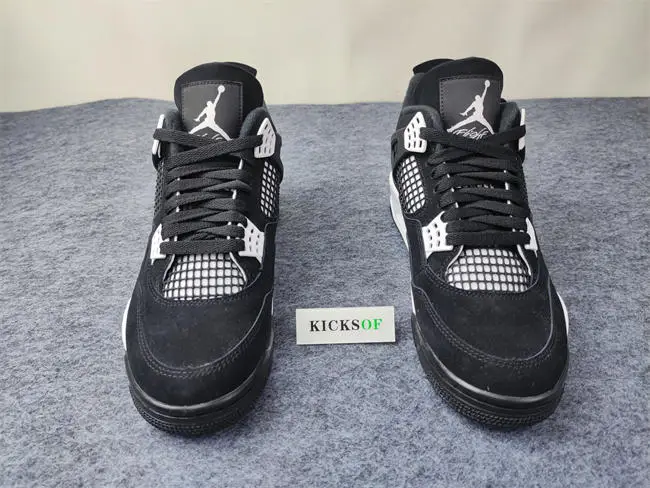 Air Jordan 4 Retro White Thunder 