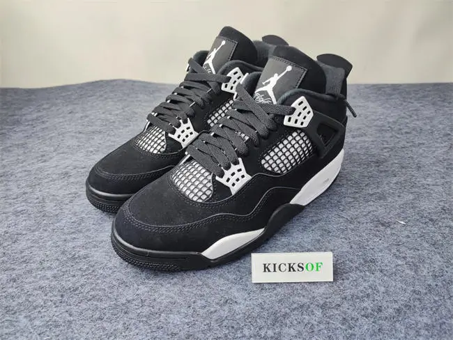 Air Jordan 4 Retro White Thunder