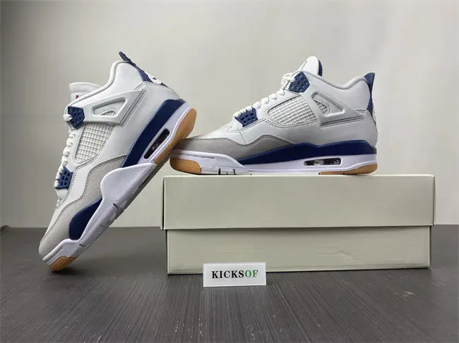 Nike SB x Air Jordan 4 “Navy” 