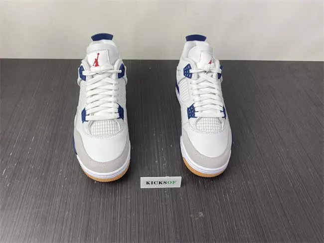 Nike SB x Air Jordan 4 “Navy” 