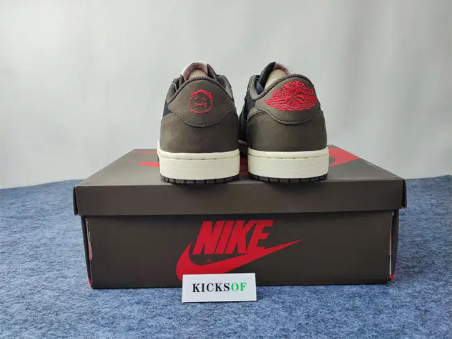 Air Jordan 1 Retro Low OG SP Travis Scott Mocha 