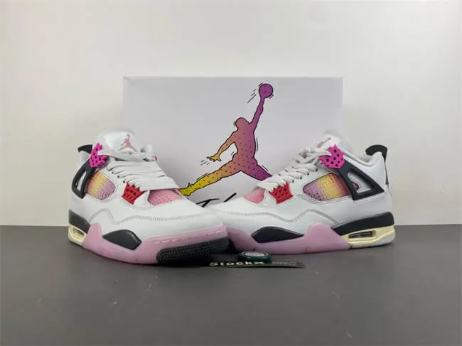 NIKE AIR JORDAN 4 RETRO 
