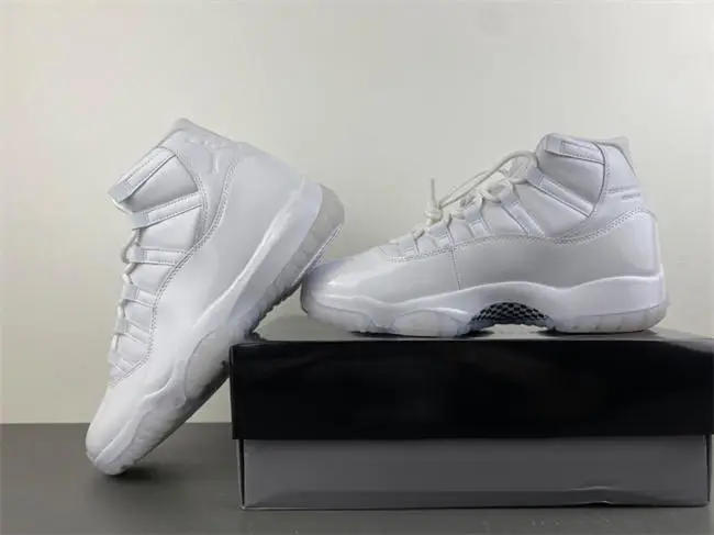 COMME des GARÇONS x Air Jordan 11 Pack Expected 