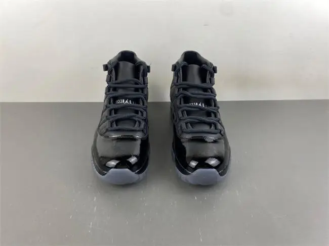 COMME des GARÇONS x Air Jordan 11 Pack Expected Fall 