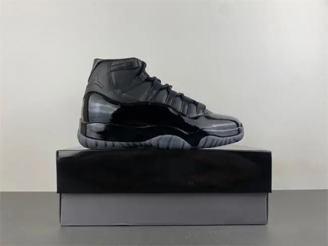 COMME des GARÇONS x Air Jordan 11 Pack Expected Fall 